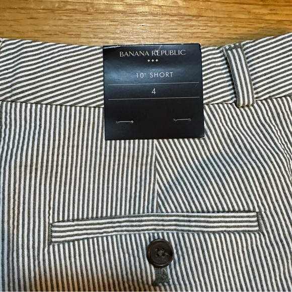 Banana Republic 10” Short Women's Size 4 Flat Front Gray Striped Shorts (a3 NWT - Picture 6 of 9
